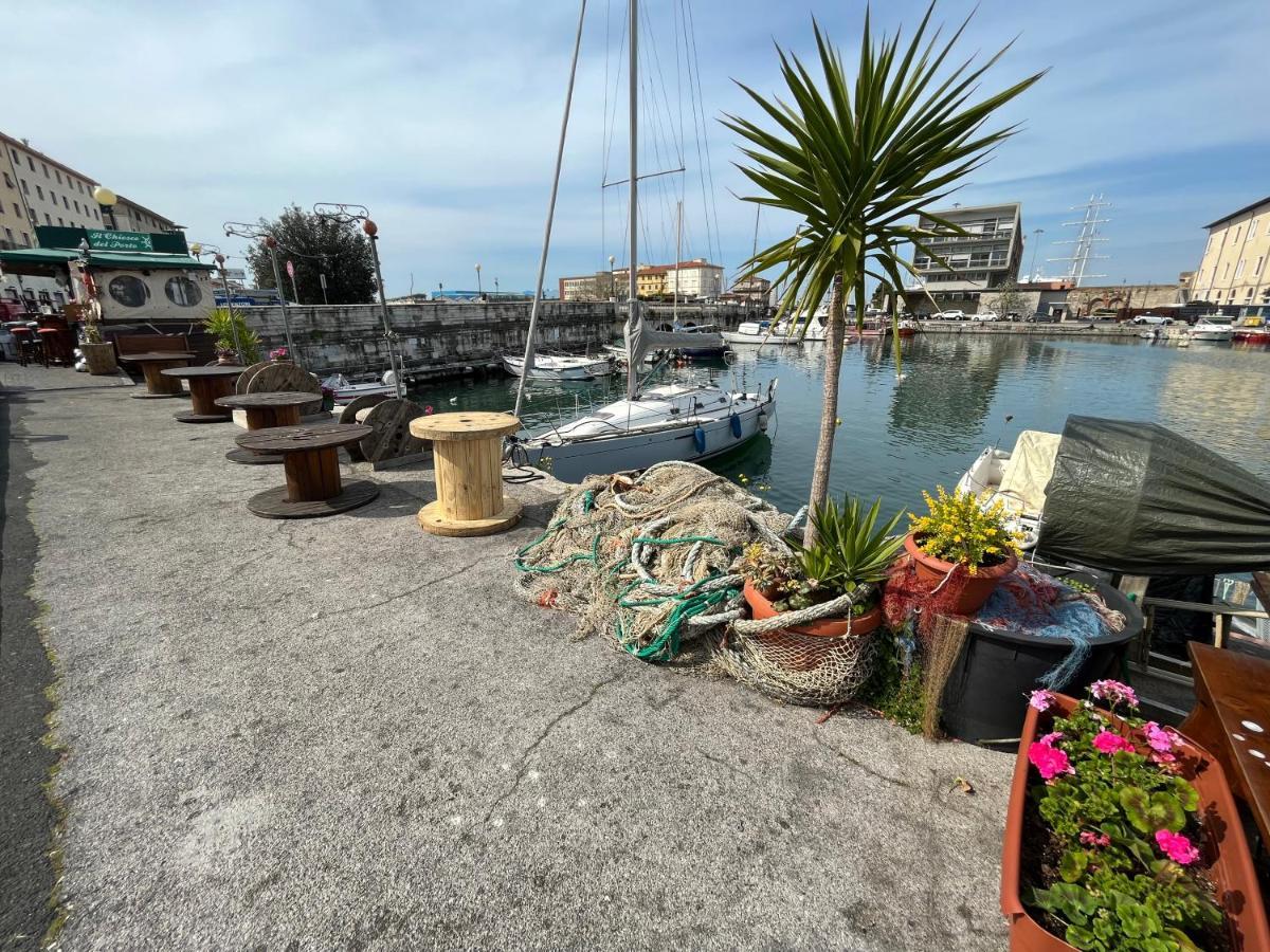 Kasia Porta Sul Mare Di Livorno Free Parking Exterior foto
