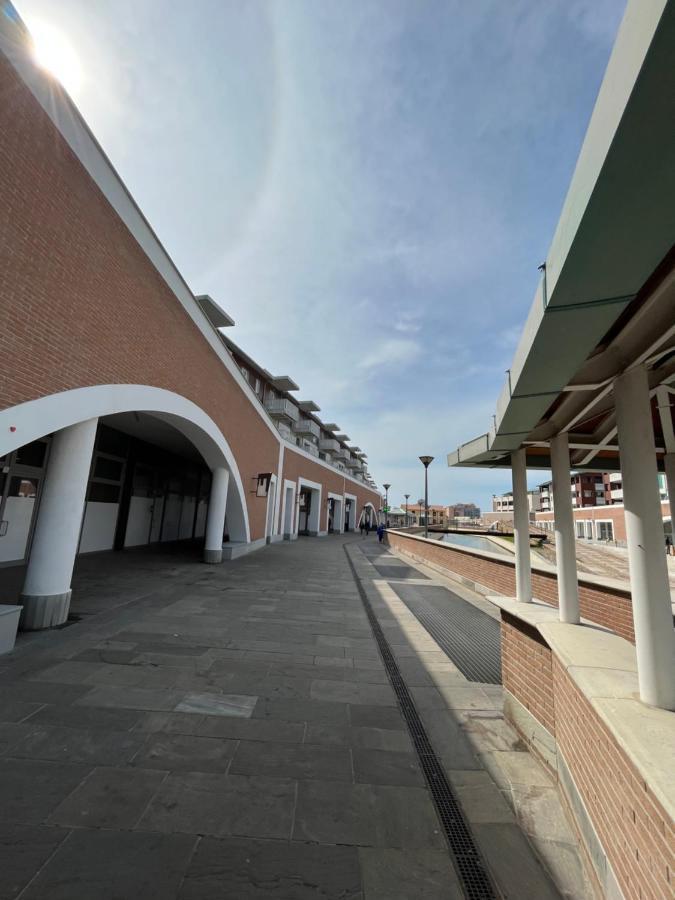 Kasia Porta Sul Mare Di Livorno Free Parking Exterior foto