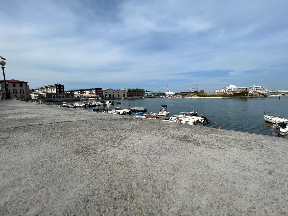 Kasia Porta Sul Mare Di Livorno Free Parking Exterior foto